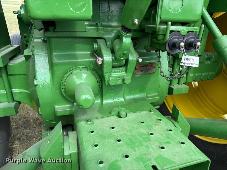 image for item FB8971 1962 John Deere 4010 tractor