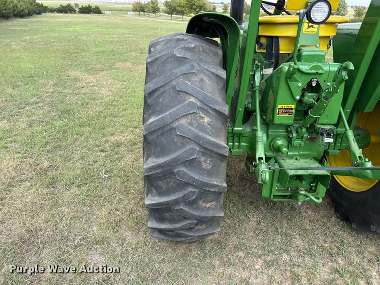 image for item FB8971 1962 John Deere 4010 tractor
