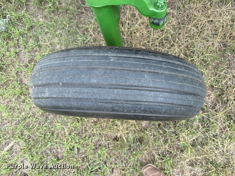 image for item FB8971 1962 John Deere 4010 tractor