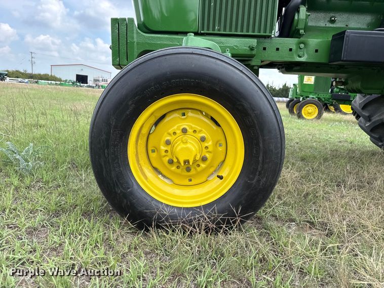 image for item FB8971 1962 John Deere 4010 tractor