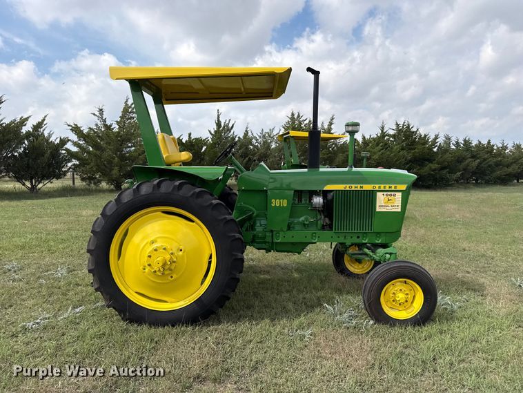 image for item FB8972 1962 John Deere 3010 tractor