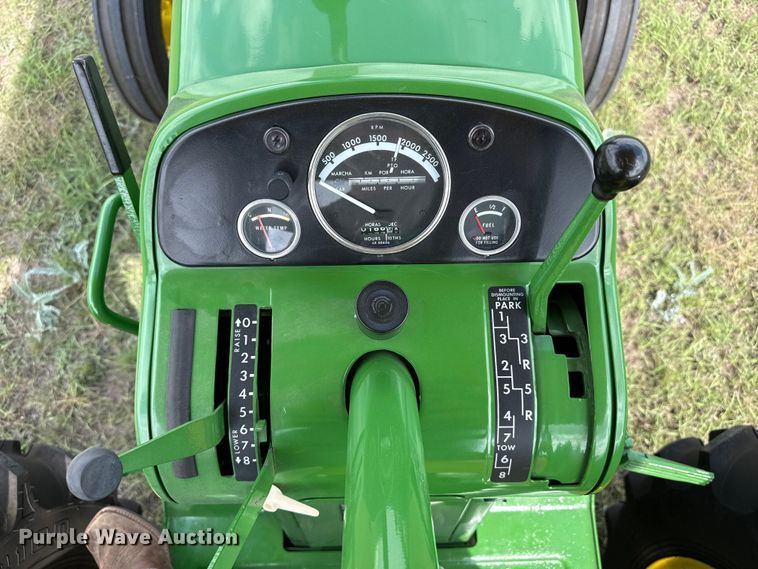 image for item FB8972 1962 John Deere 3010 tractor