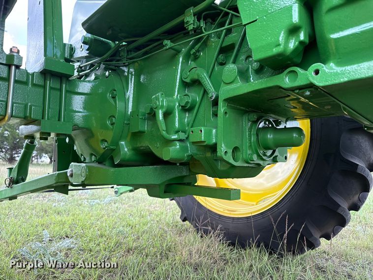 image for item FB8972 1962 John Deere 3010 tractor
