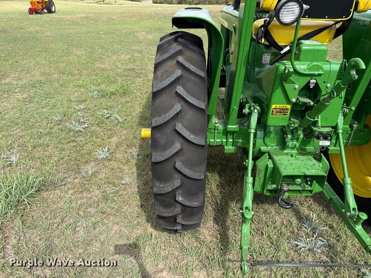 image for item FB8972 1962 John Deere 3010 tractor
