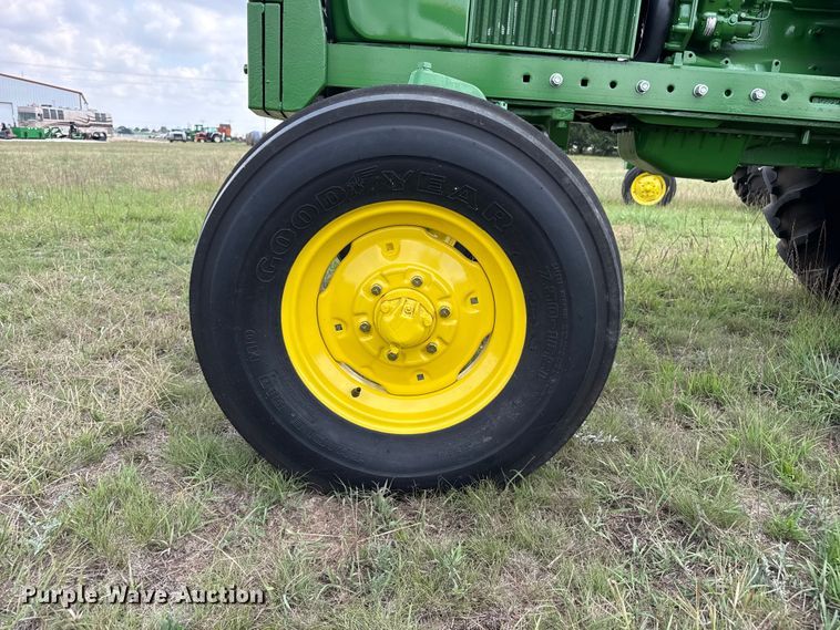 image for item FB8973 1967 John Deere 2510 tractor
