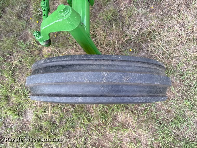 image for item FB8973 1967 John Deere 2510 tractor