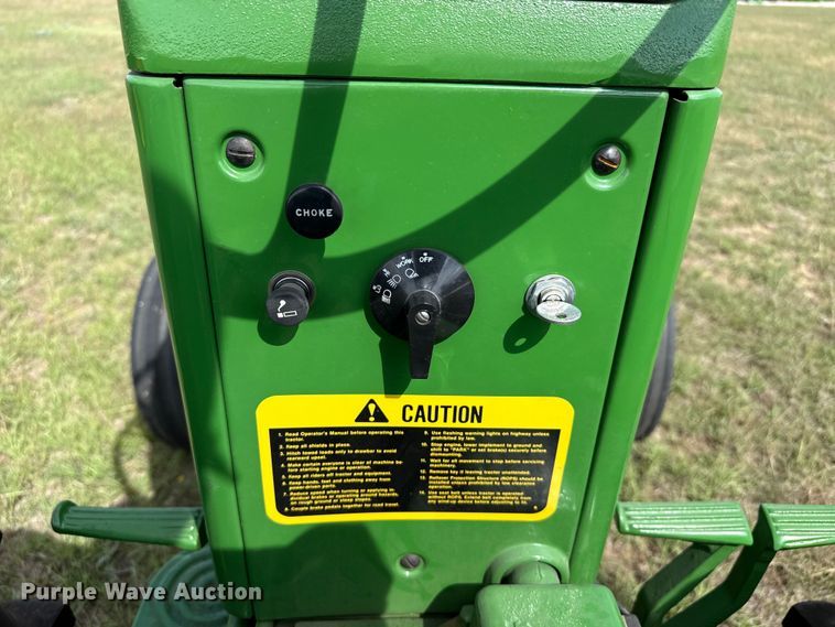 image for item FB8974 1962 John Deere 1010 tractor