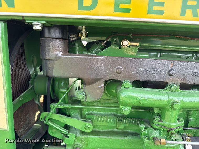 image for item FB8974 1962 John Deere 1010 tractor