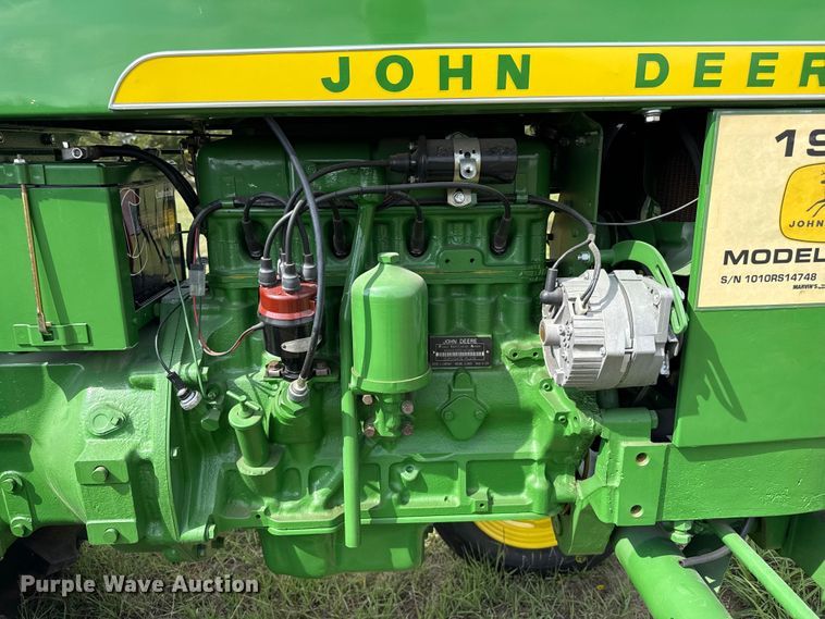 image for item FB8974 1962 John Deere 1010 tractor
