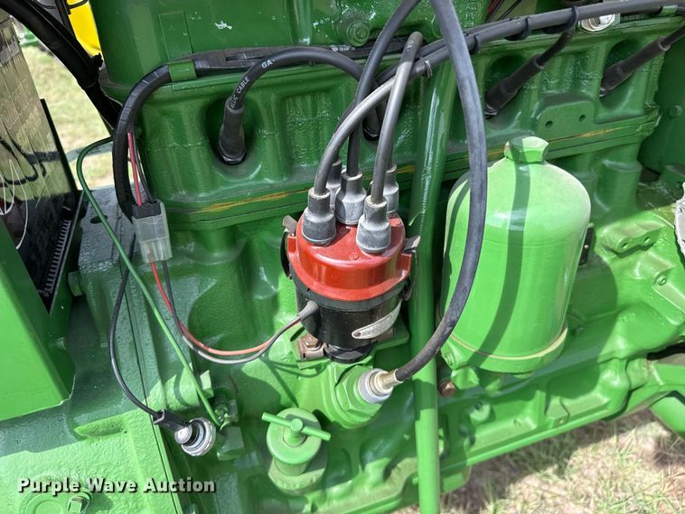 image for item FB8974 1962 John Deere 1010 tractor