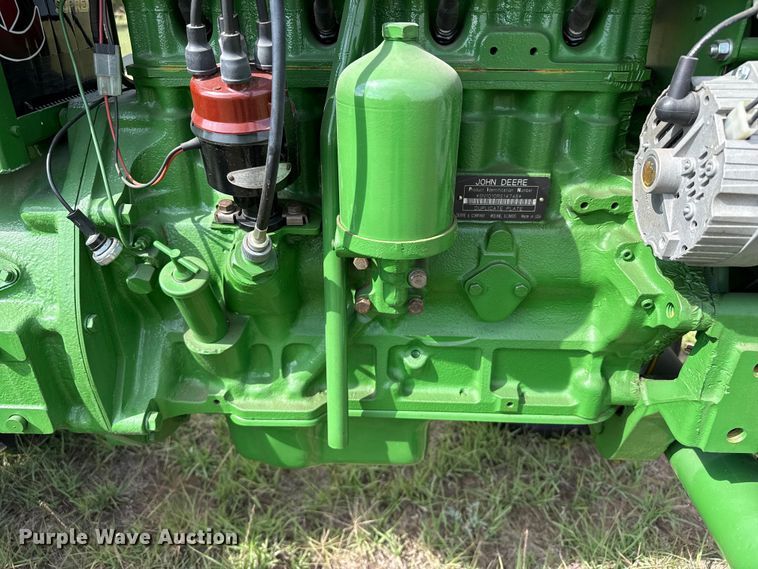 image for item FB8974 1962 John Deere 1010 tractor