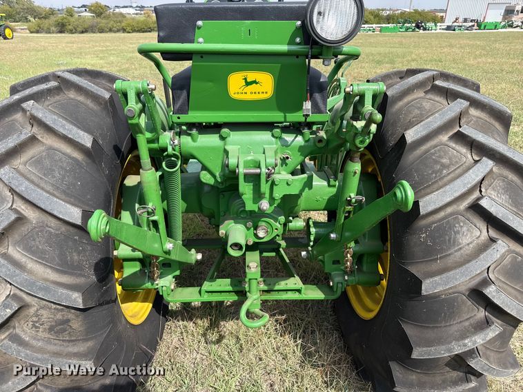 image for item FB8974 1962 John Deere 1010 tractor