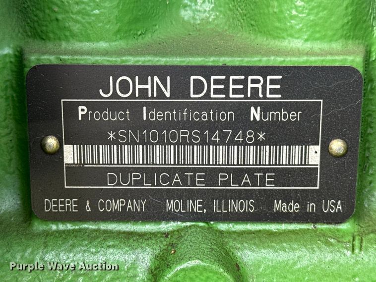 image for item FB8974 1962 John Deere 1010 tractor