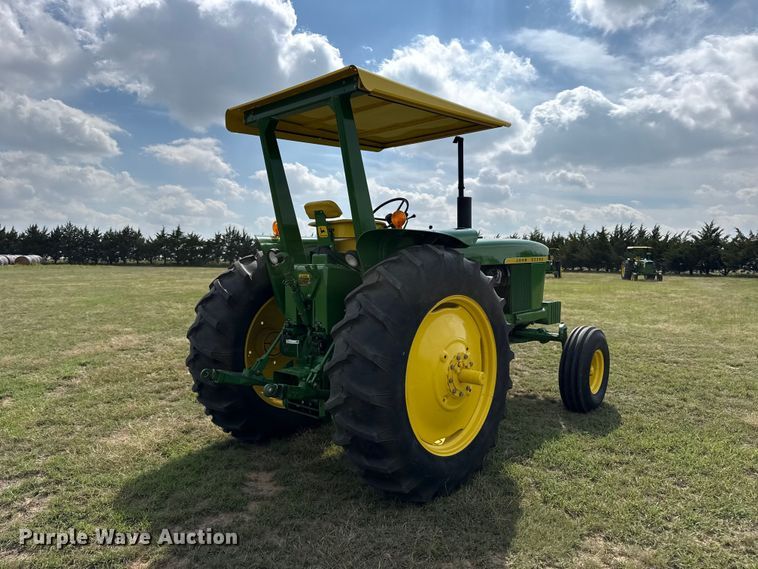 image for item FB8976 1969 John Deere 4020 tractor