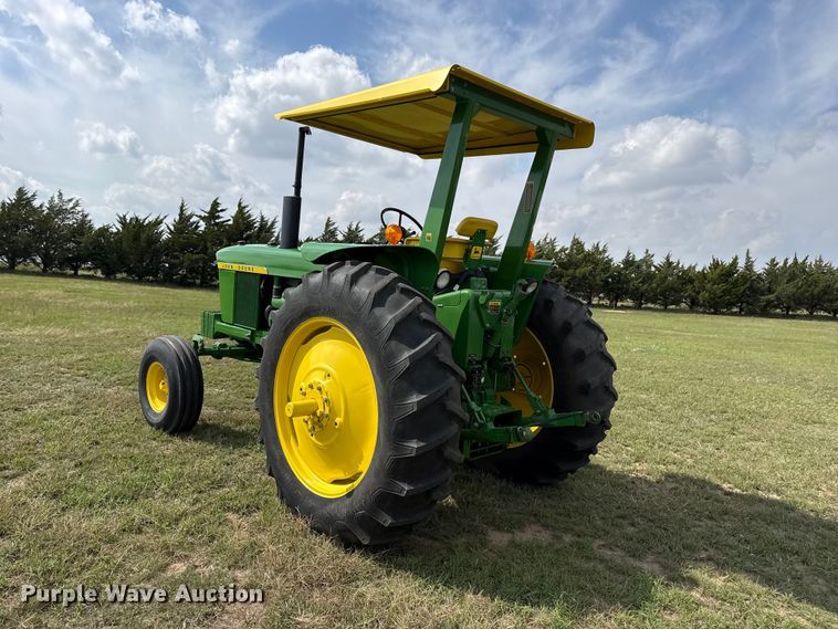 image for item FB8976 1969 John Deere 4020 tractor