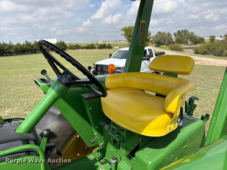 image for item FB8976 1969 John Deere 4020 tractor