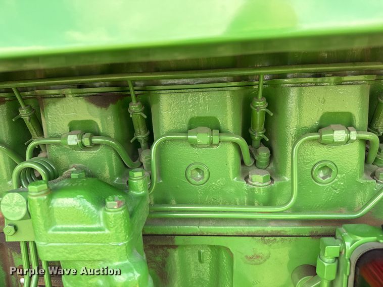 image for item FB8976 1969 John Deere 4020 tractor