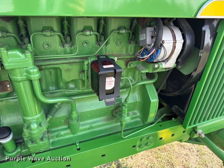 image for item FB8976 1969 John Deere 4020 tractor