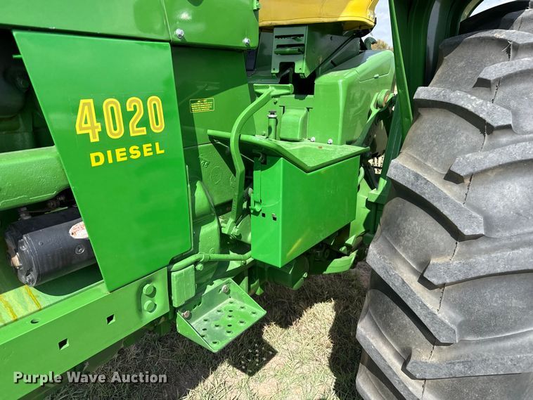 image for item FB8976 1969 John Deere 4020 tractor