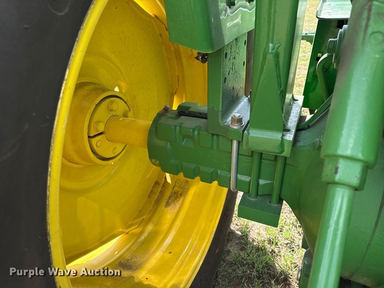 image for item FB8976 1969 John Deere 4020 tractor