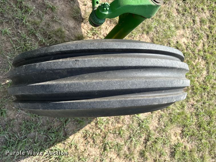 image for item FB8976 1969 John Deere 4020 tractor