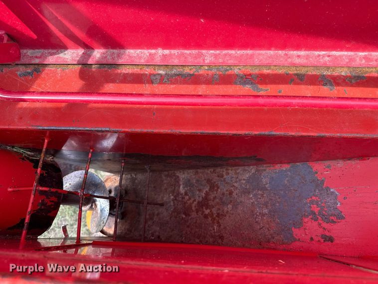 image for item FB8977 2000 GMC C8500 grain truck