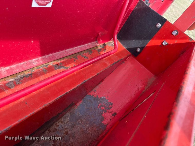 image for item FB8977 2000 GMC C8500 grain truck