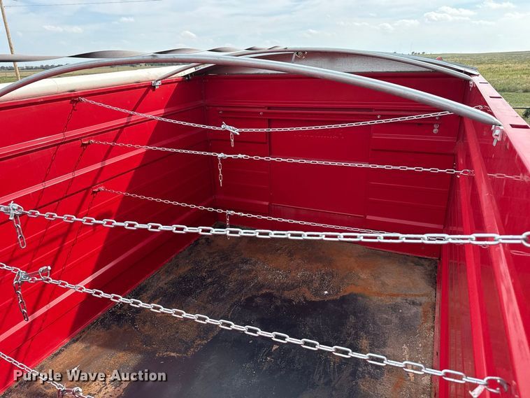 image for item FB8977 2000 GMC C8500 grain truck