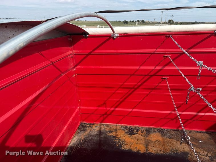 image for item FB8977 2000 GMC C8500 grain truck