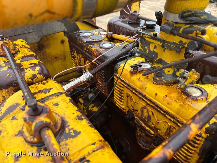 image for item FB8980 Minneapolis Moline 1210-12A engine