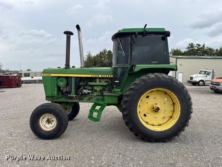 image for item FC4442 1974 John Deere 4430H tractor