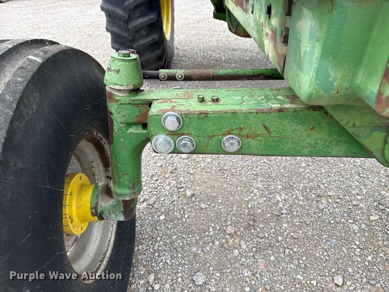 image for item FC4442 1974 John Deere 4430H tractor