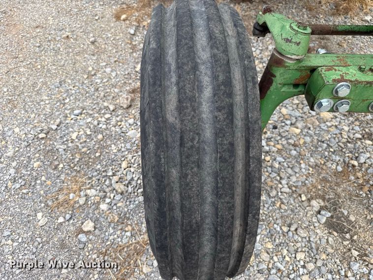 image for item FC4442 1974 John Deere 4430H tractor