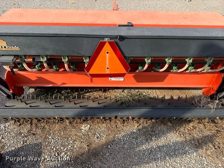 image for item FC4443 Land Pride seeder