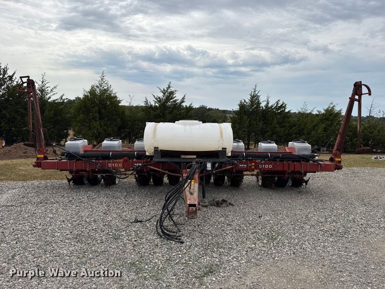 image for item FC4465 White Farm Equipment 5100 planter