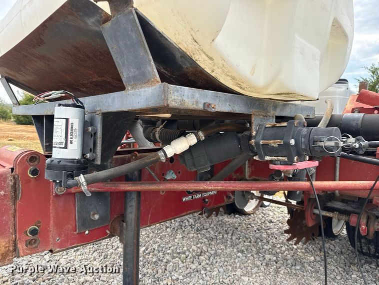 image for item FC4465 White Farm Equipment 5100 planter