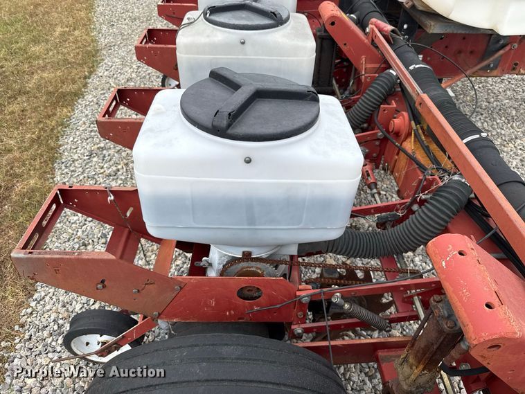image for item FC4465 White Farm Equipment 5100 planter