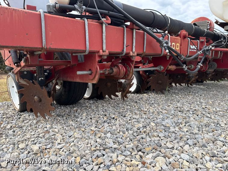 image for item FC4465 White Farm Equipment 5100 planter