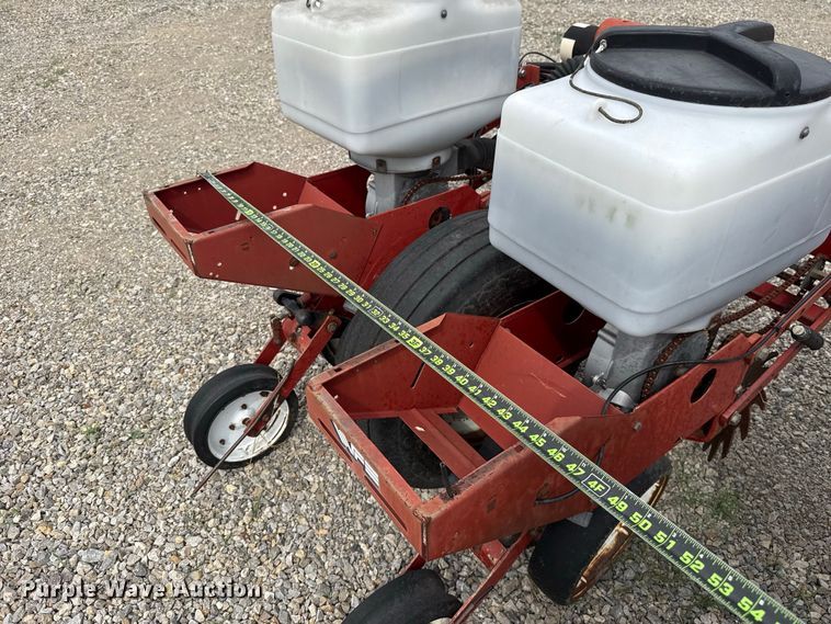 image for item FC4465 White Farm Equipment 5100 planter