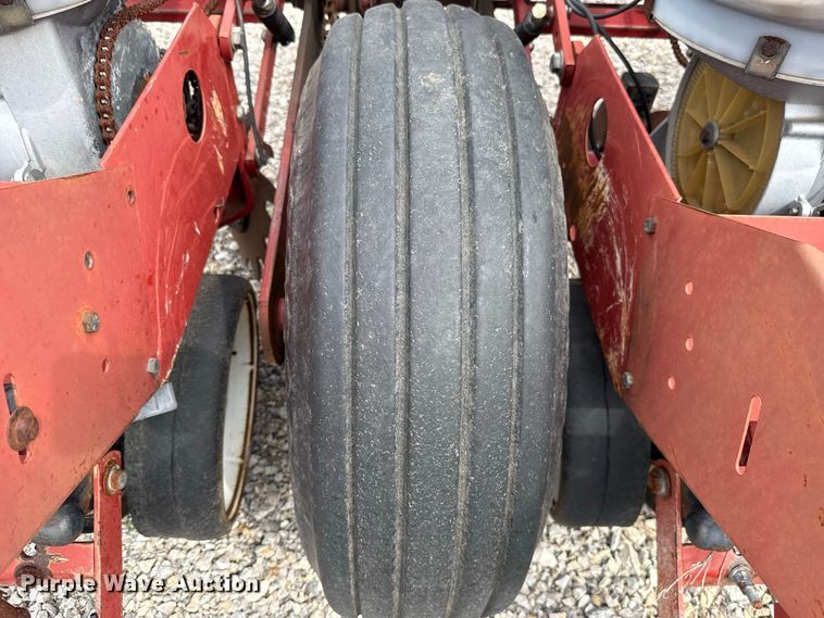 image for item FC4465 White Farm Equipment 5100 planter