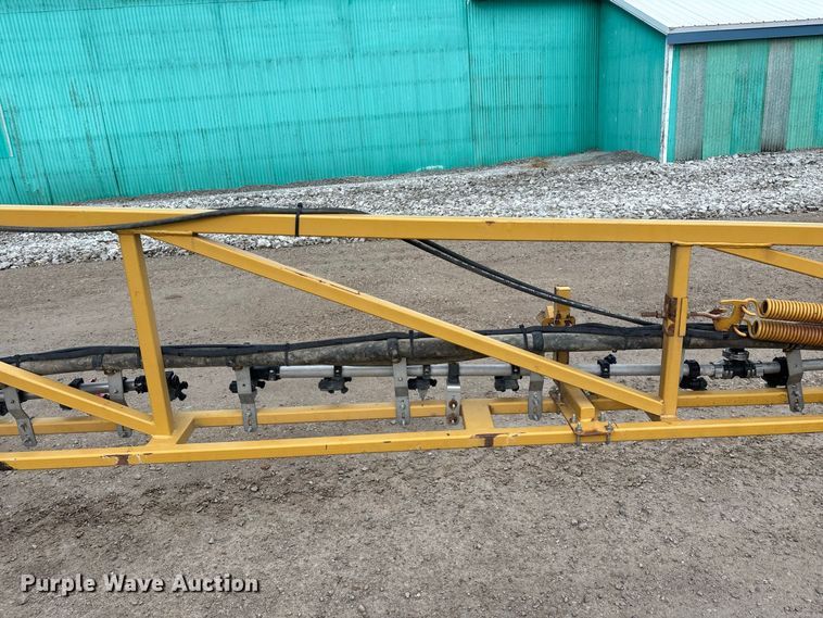 image for item FG0725 2016 RoGator RG1100B sprayer