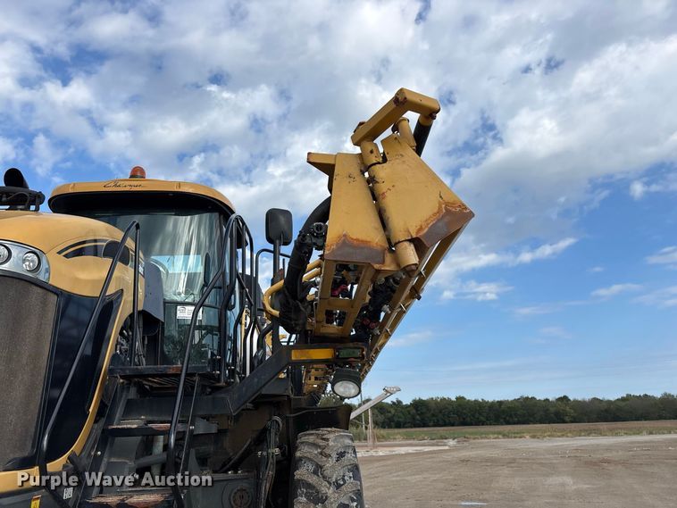 image for item FG0725 2016 RoGator RG1100B sprayer