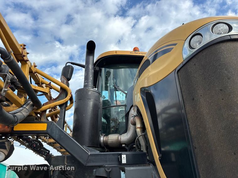 image for item FG0725 2016 RoGator RG1100B sprayer