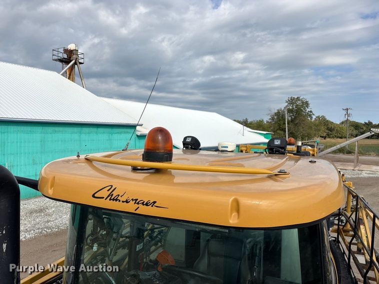 image for item FG0725 2016 RoGator RG1100B sprayer