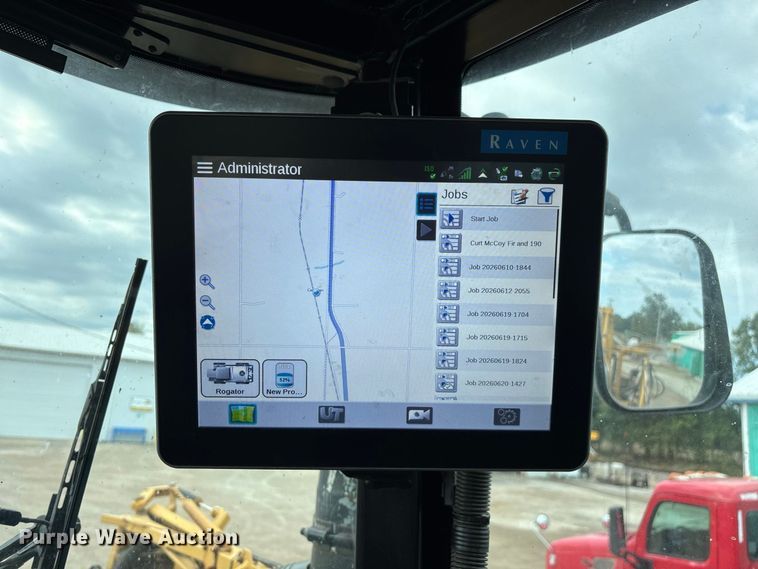 image for item FG0725 2016 RoGator RG1100B sprayer