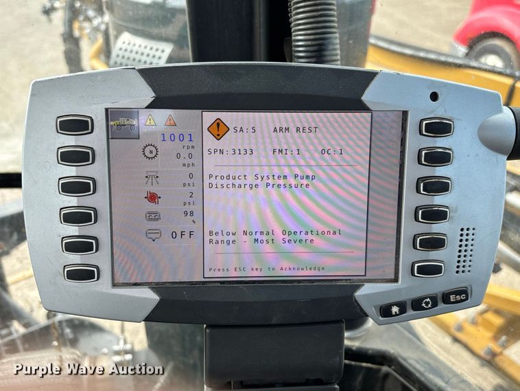 image for item FG0725 2016 RoGator RG1100B sprayer
