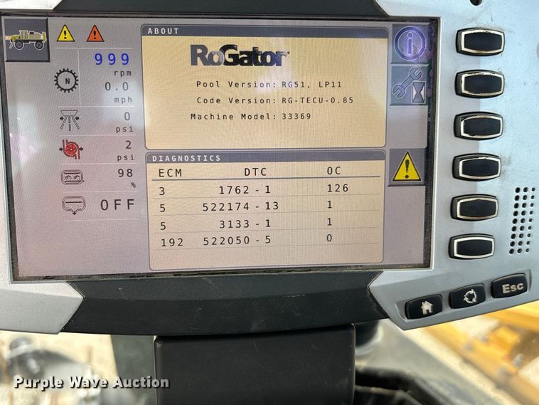 image for item FG0725 2016 RoGator RG1100B sprayer