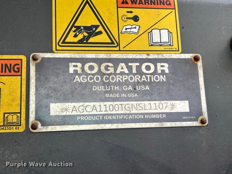 image for item FG0725 2016 RoGator RG1100B sprayer