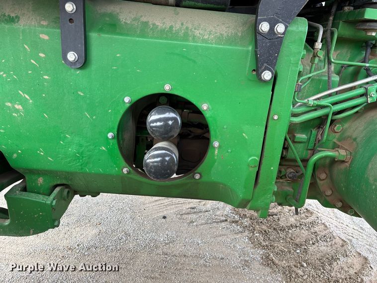 image for item FG0757 2012 John Deere 8360 RT tractor