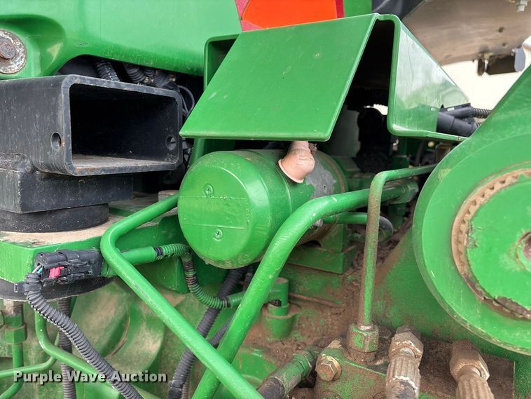 image for item FG0757 2012 John Deere 8360 RT tractor